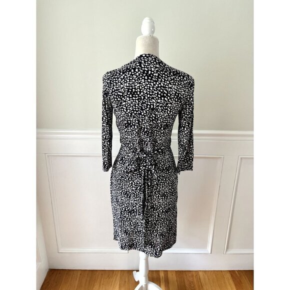 Hobbs London Printed Wrap Dress 6 - Picture 3 of 4